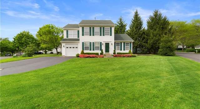 Photo of 7 Oak Ridge Ln, Milford, CT 06461