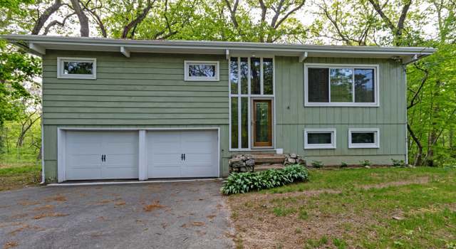 Photo of 37 Richard Rd, Ledyard, CT 06335