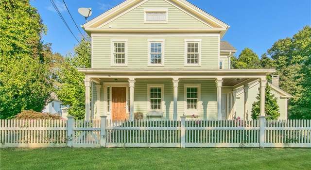 Photo of 521 State St, Guilford, CT 06437