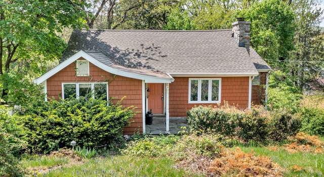 Photo of 22 Ridge Rd, New Fairfield, CT 06812