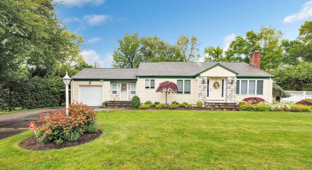 Photo of 319 Wheeler Park Ave, Fairfield, CT 06825