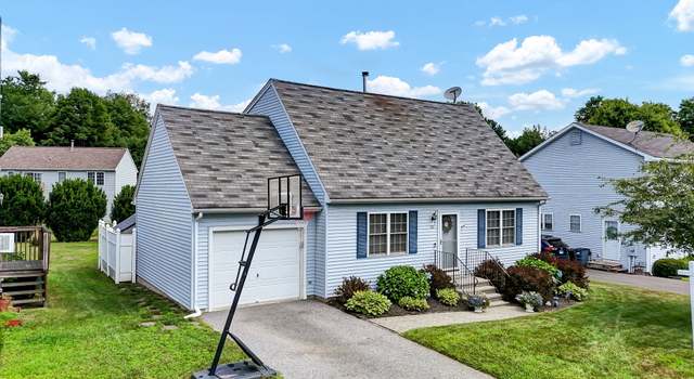 Photo of 10 Park Mdw, New Hartford, CT 06057