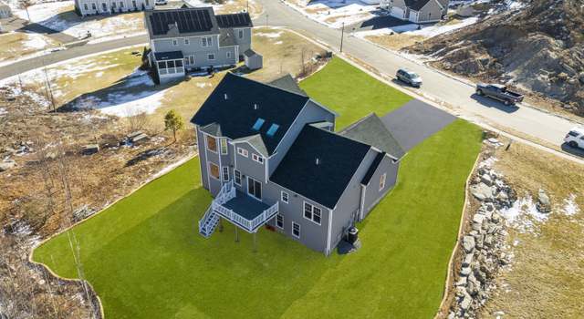 Photo of 80 High Ledge Cir, Manchester, CT 06040
