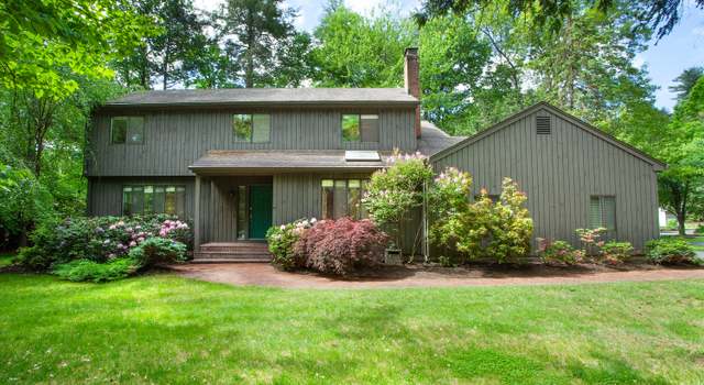 Photo of 2 Trainor Dr, Simsbury, CT 06089