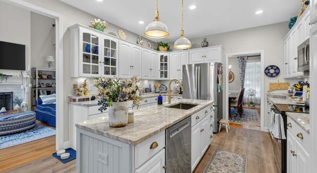 Photo of 25 Comstock Trl, East Hampton, CT 06424
