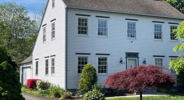 Photo of 16 North St, Guilford, CT 06437