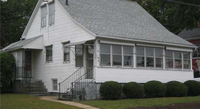 Photo of 194 Church St, Putnam, CT 06260