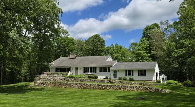Photo of 90 Beech Rd, New Canaan, CT 06840