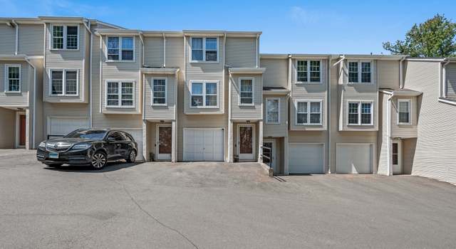Photo of 25 Deerwood Ln #8, Waterbury, CT 06704