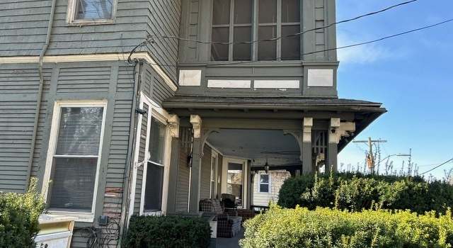 Photo of 90 Pine St, Waterbury, CT 06710
