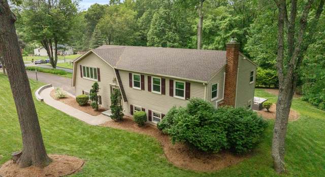 Photo of 39 Pattonwood Dr, Southington, CT 06489
