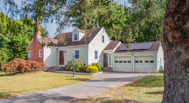 Photo of 156 Terrys Plain Rd, Simsbury, CT 06070