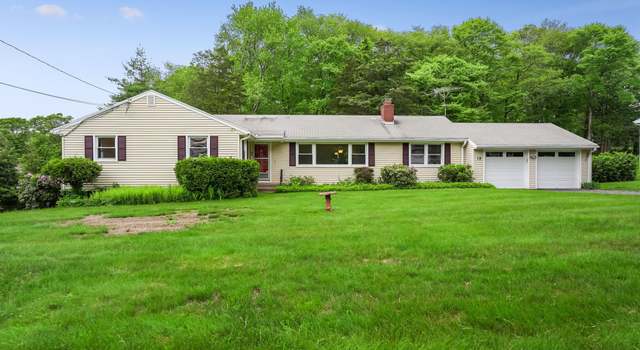 Photo of 19 Harvest Hill Dr, Trumbull, CT 06611