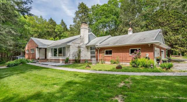 Photo of 615 Brewster St, Coventry, CT 06238