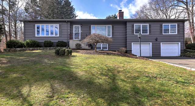 Photo of 14 Old Stream Ln, Trumbull, CT 06611