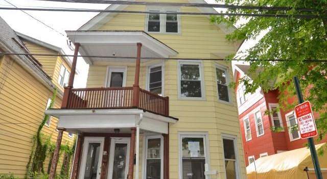Photo of 39 Hurlburt St, New Haven, CT 06519