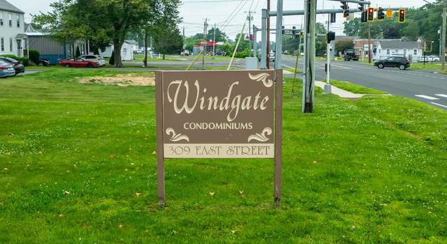 Photo of 309 East St Apt 11, Plainville, CT 06062