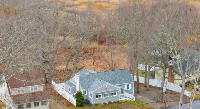 Photo of 37 Woodland Dr, Old Saybrook, CT 06475