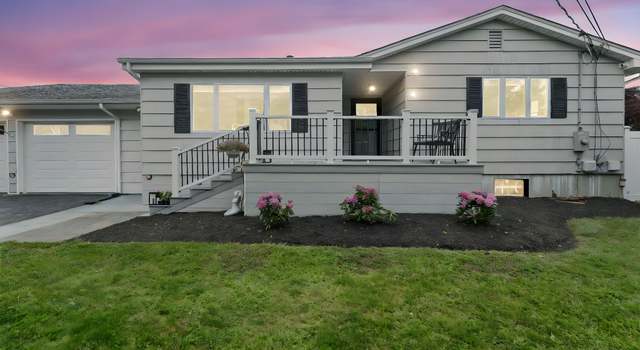 Photo of 6 Meadow Dr, Waterford, CT 06385