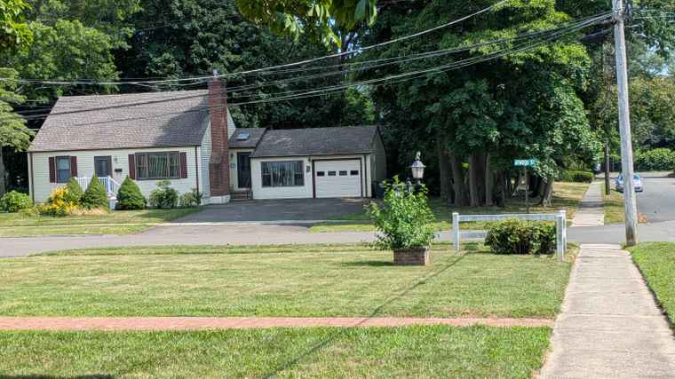 Photo of 5 Atwood St Milford, CT 06461