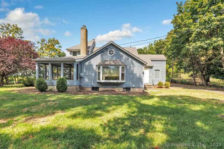 Photo of 200 Milford Point Rd Milford, CT 06460
