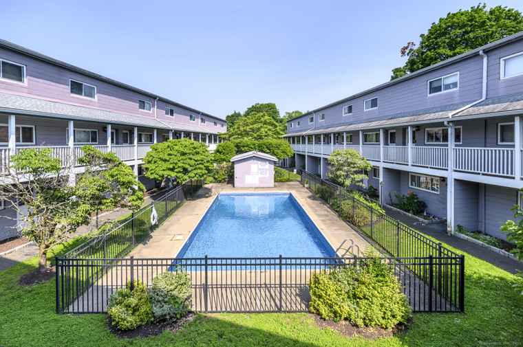 Photo of 4 Union Ave Apt 23 Norwalk, CT 06851