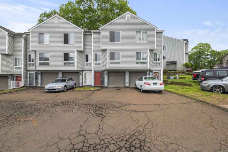 Photo of 1423 Quinnipiac Ave #407 New Haven, CT 06513