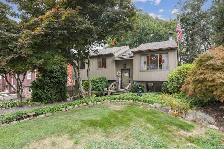 Photo of 23 Westview Dr Danbury, CT 06810