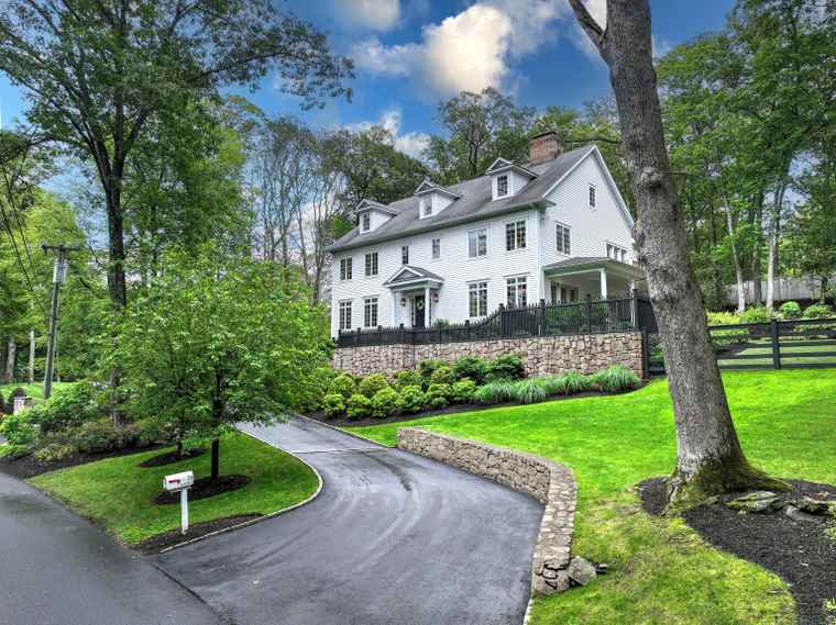Photo of 20 Crawford Rd Westport, CT 06880
