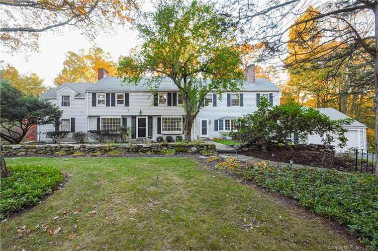Photo of 337 Mountain Rd West Hartford, CT 06107