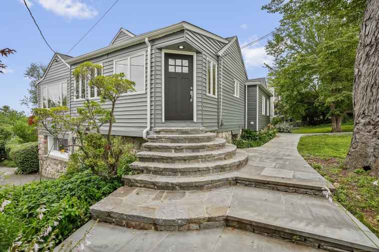 Photo of 118 Forty Acre Mountain Rd Danbury, CT 06811