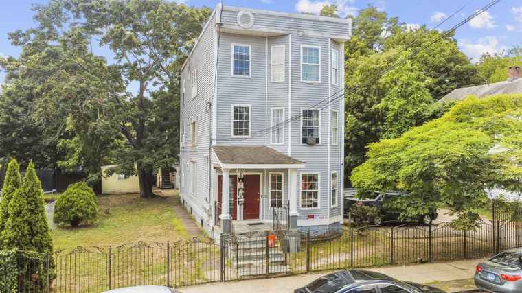 Photo of 220 Munson St New Haven, CT 06511