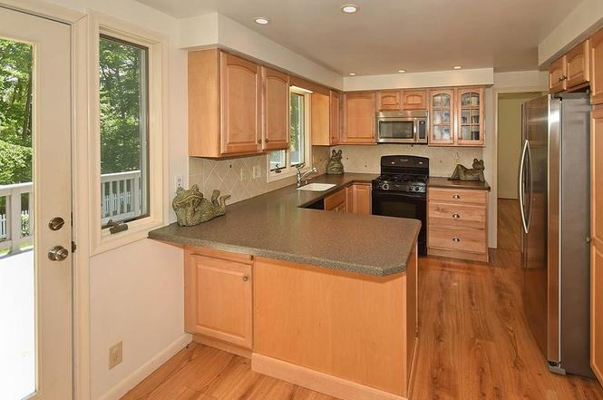40 Farms Village Rd, Wethersfield, CT 06109 | MLS ...