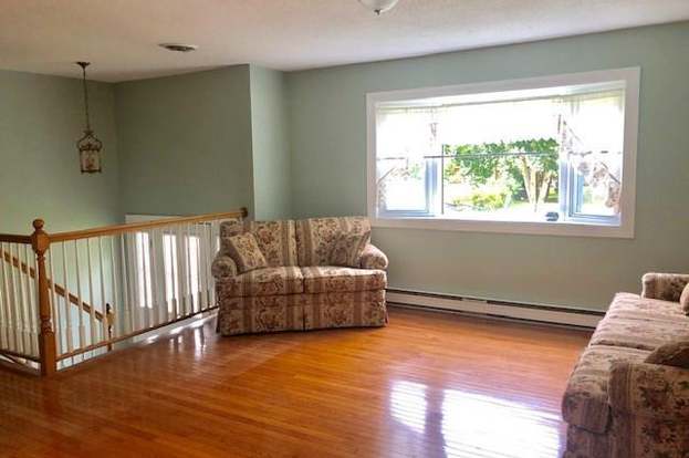 15 Rose Garden Ln Norwich Ct 06360 Mls 170260102 Redfin