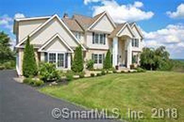 262 Bella Vista Dr Watertown Ct 06795 Mls 170058442 Redfin