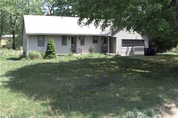 30 Round Hill Rd Trumbull Ct 06611 Mls 99143559 Redfin 30 Round Hill Rd Trumbull Ct 06611