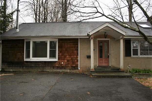 74 Lakeview Avenue