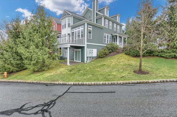 hotels in danbury ct with indoor pool