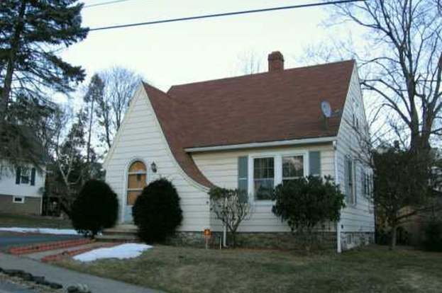 17 Galpin St Naugatuck Ct 06770 Mls W1030703 Redfin