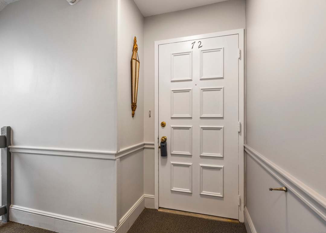 72 Rowayton Woods Dr #72, Norwalk, CT 06854