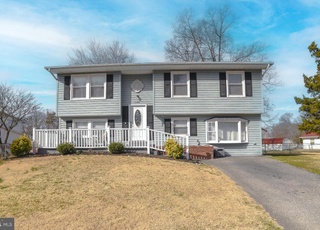 Property at 1102 Cornell Ln, Waldorf, MD 20602, 4 beds, 2 baths