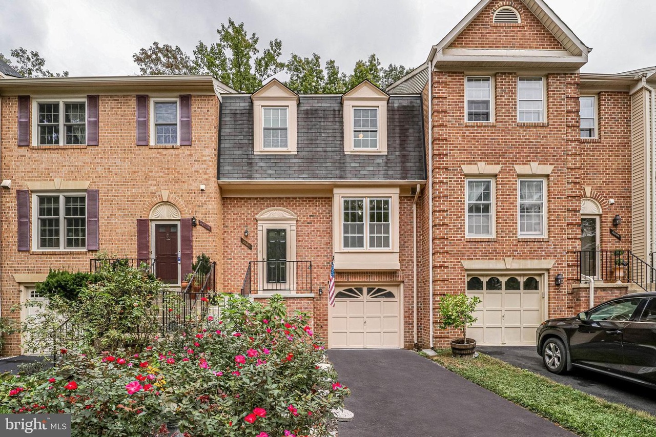 6804 Wild Rose Ct, Springfield, VA 22152 | MLS# VAFX2026032 | Redfin