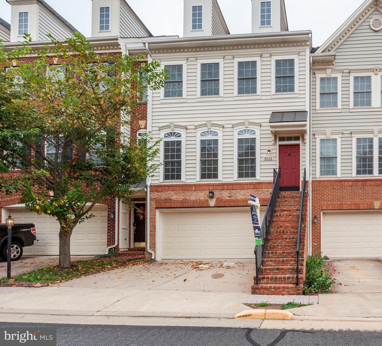 9619 Potters Hill Cir Lorton Va 22079 Mls 1004635040 Redfin