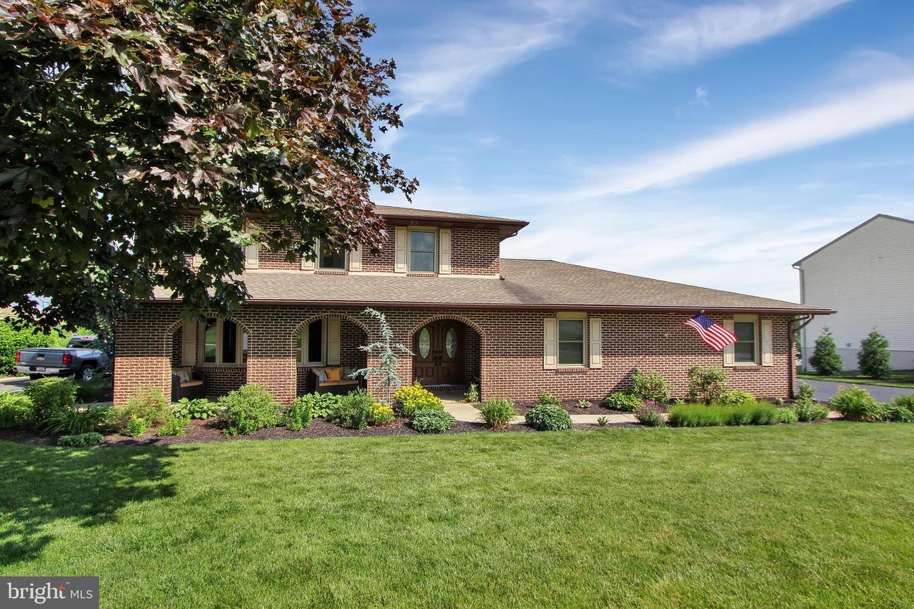 3805 Starview Dr, York, PA 17402 | MLS# PAYK138076 | Redfin
