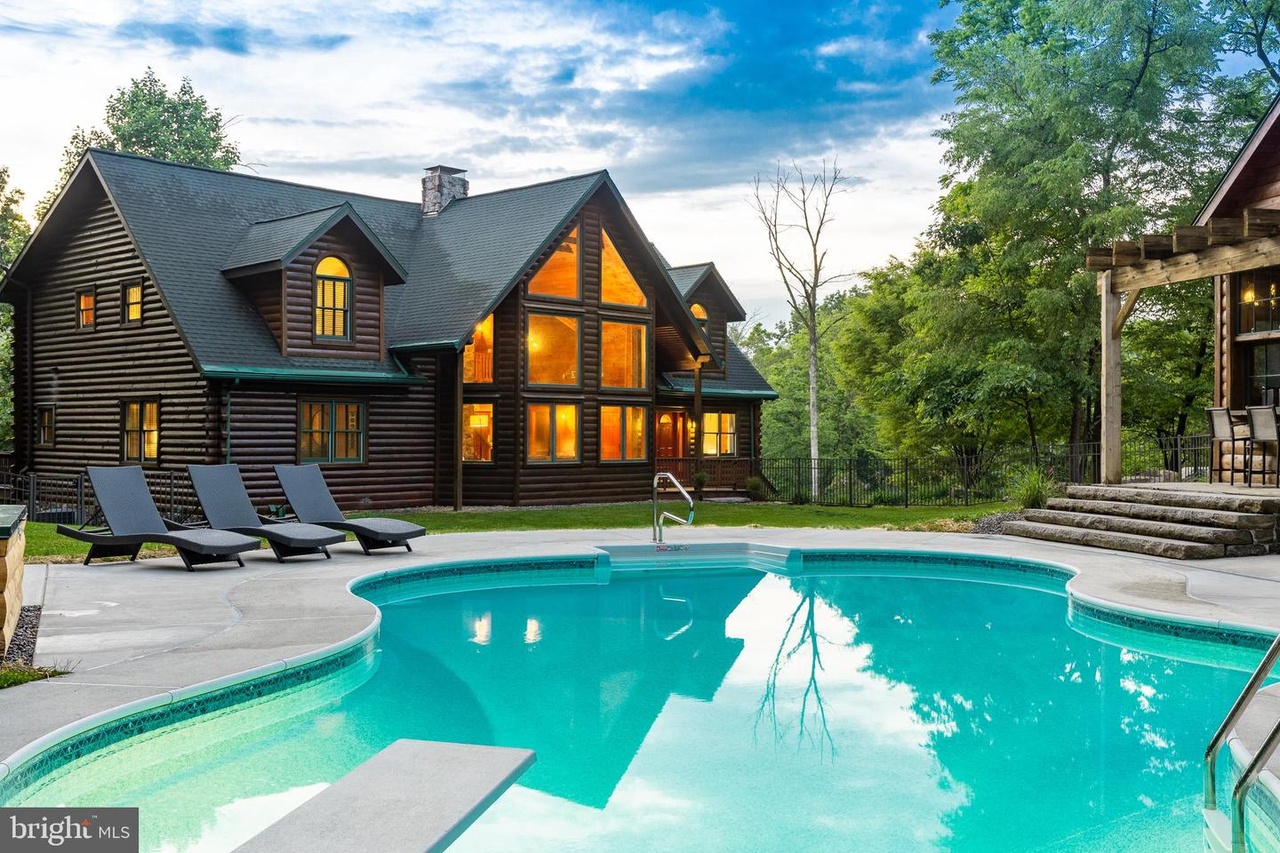 house on the hill レギンス　90 Rent 'Real Housewives of NYC' star Sonja Morgan's notorious