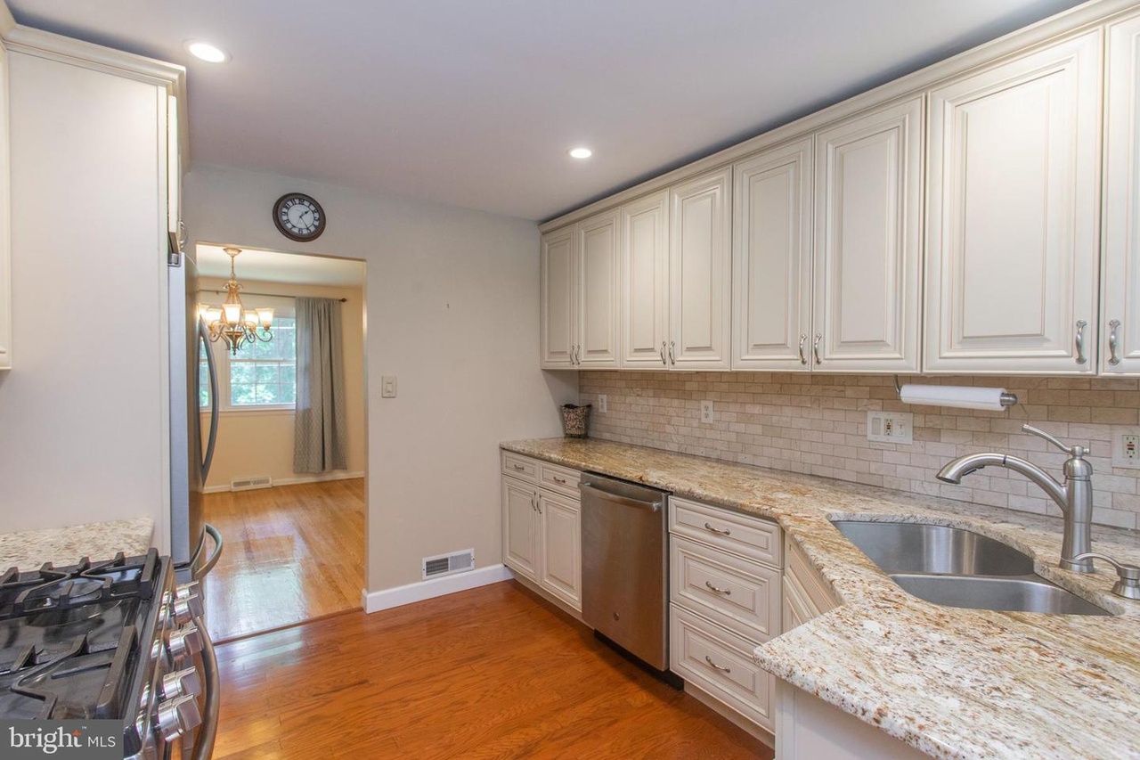 501 Ellis Rd, Havertown, PA 19083 MLS PADE547104 Redfin