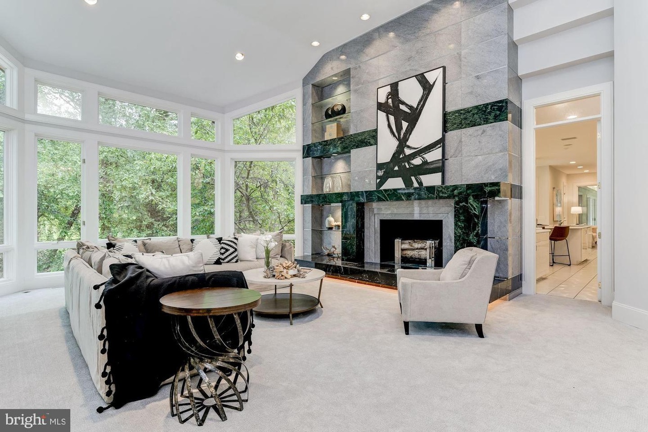 10827 Lockland Rd, Potomac, MD 20854 | Redfin