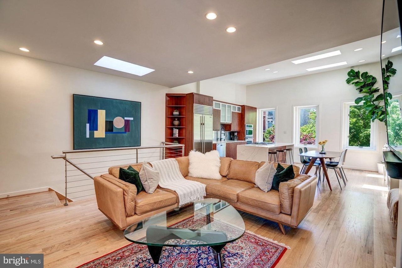 1415 10th St NW #2, Washington, DC 20001