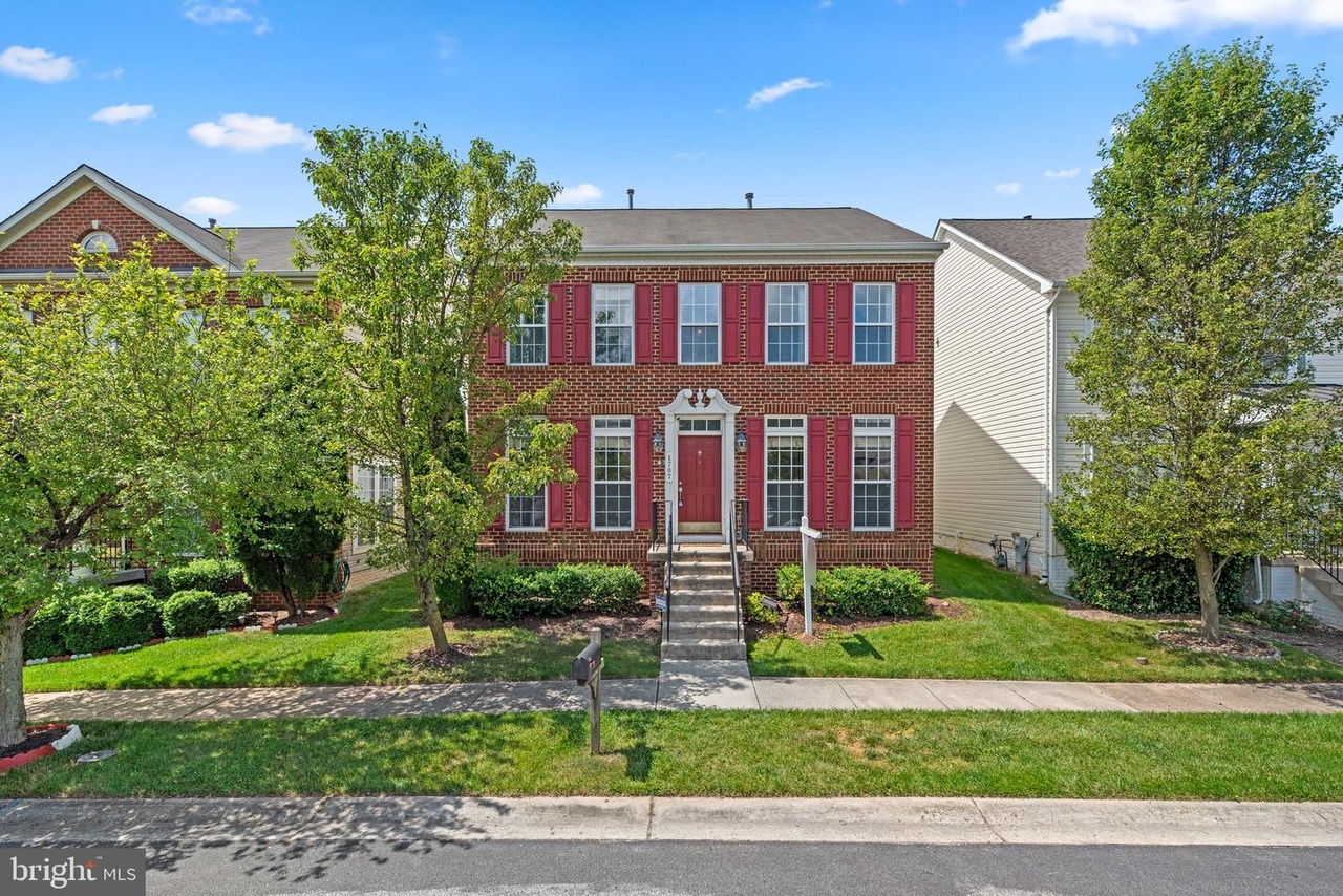 ハウス House  M.D 1707 Allerford Dr, Hanover, MD 21076 | Redfin