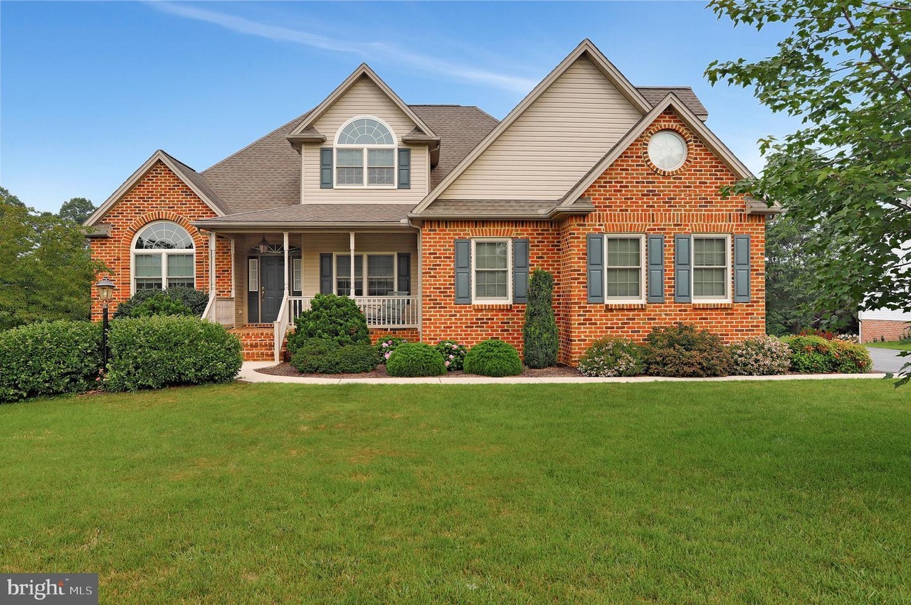 6455 Olde Pine Dr, Chambersburg, PA 17202 | MLS ...